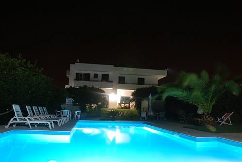 Residence Punta Cassano - In Piscina Sulla Spiaggia Di Sabbia San Foca Exterior foto